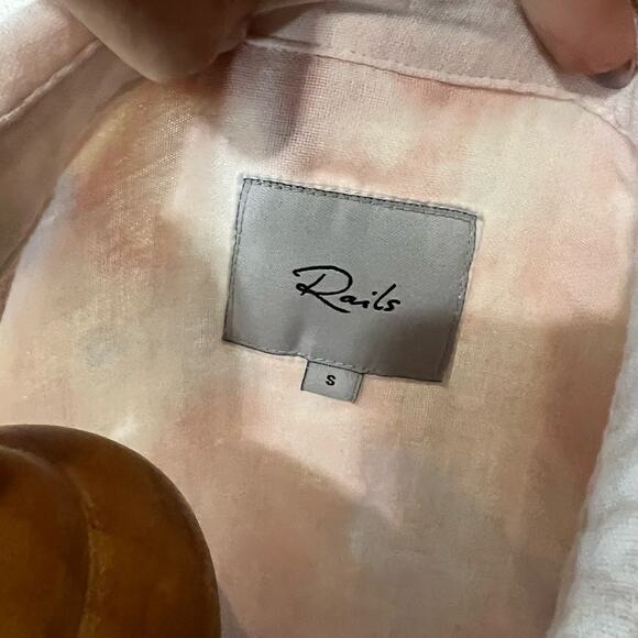 Rails Ellis Daybreak SMALL Tie-Dye Button-Down Shirt Pink White Blue Crinkled - Picture 8 of 11